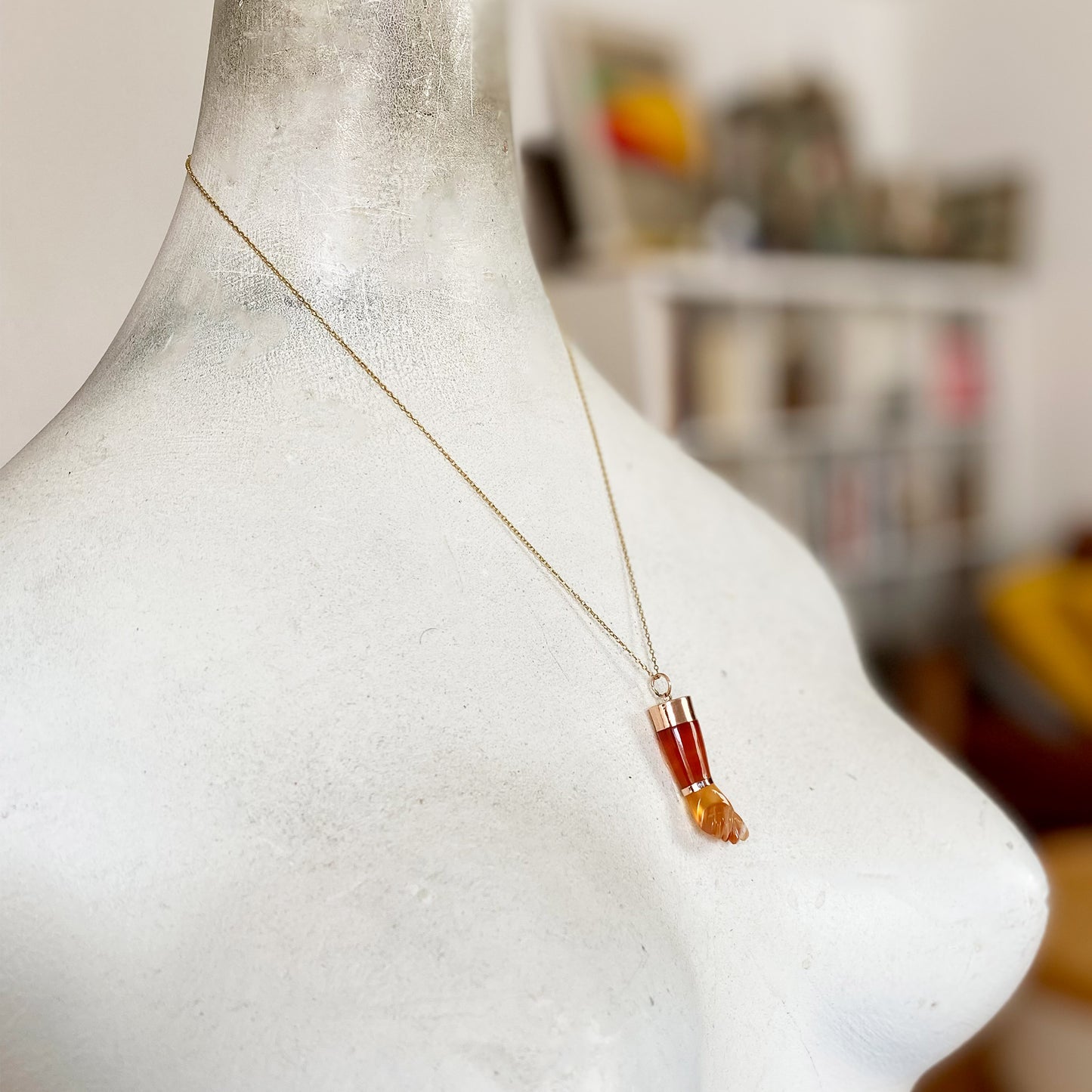 Antique 16k Gold Agate Figa, 16 ct Gold Carnelian Vintage Amulet Giga Charm