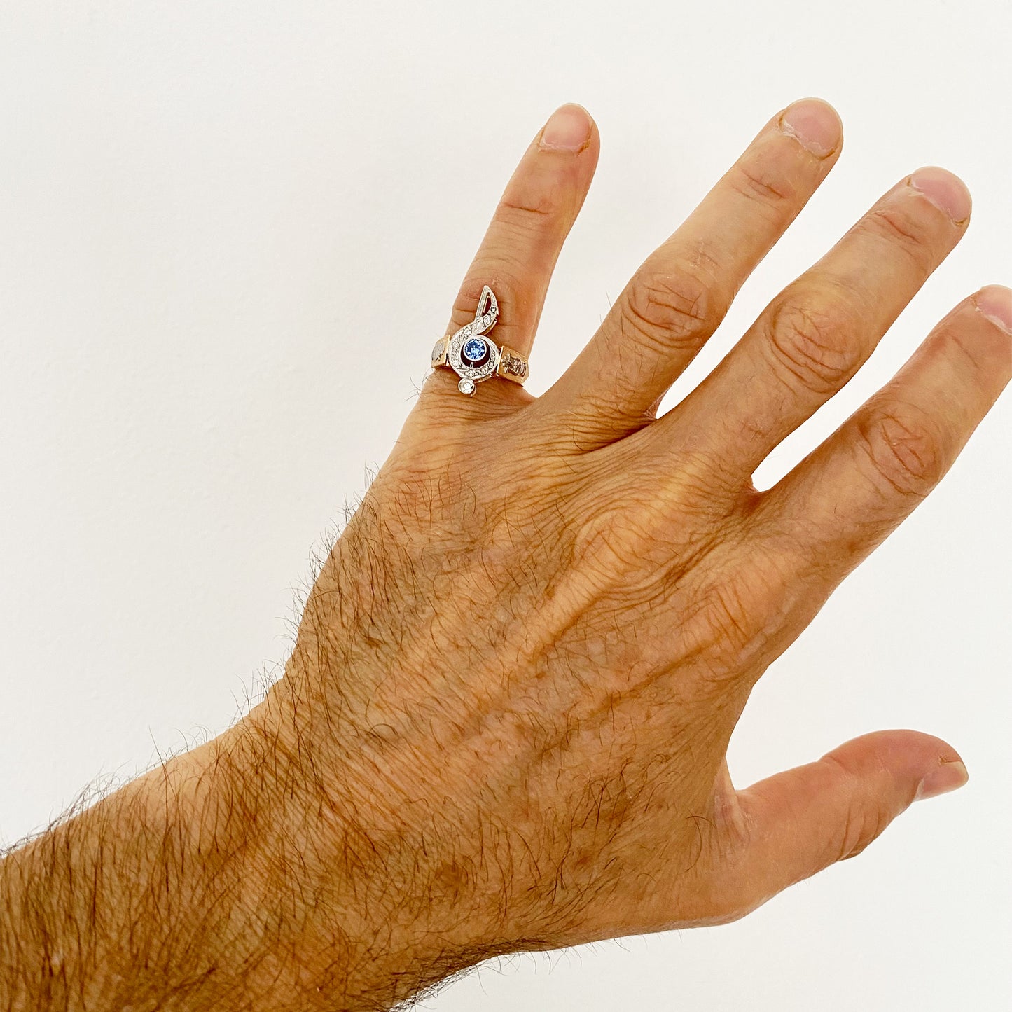 Vintage 16k Gold Music Note Ring