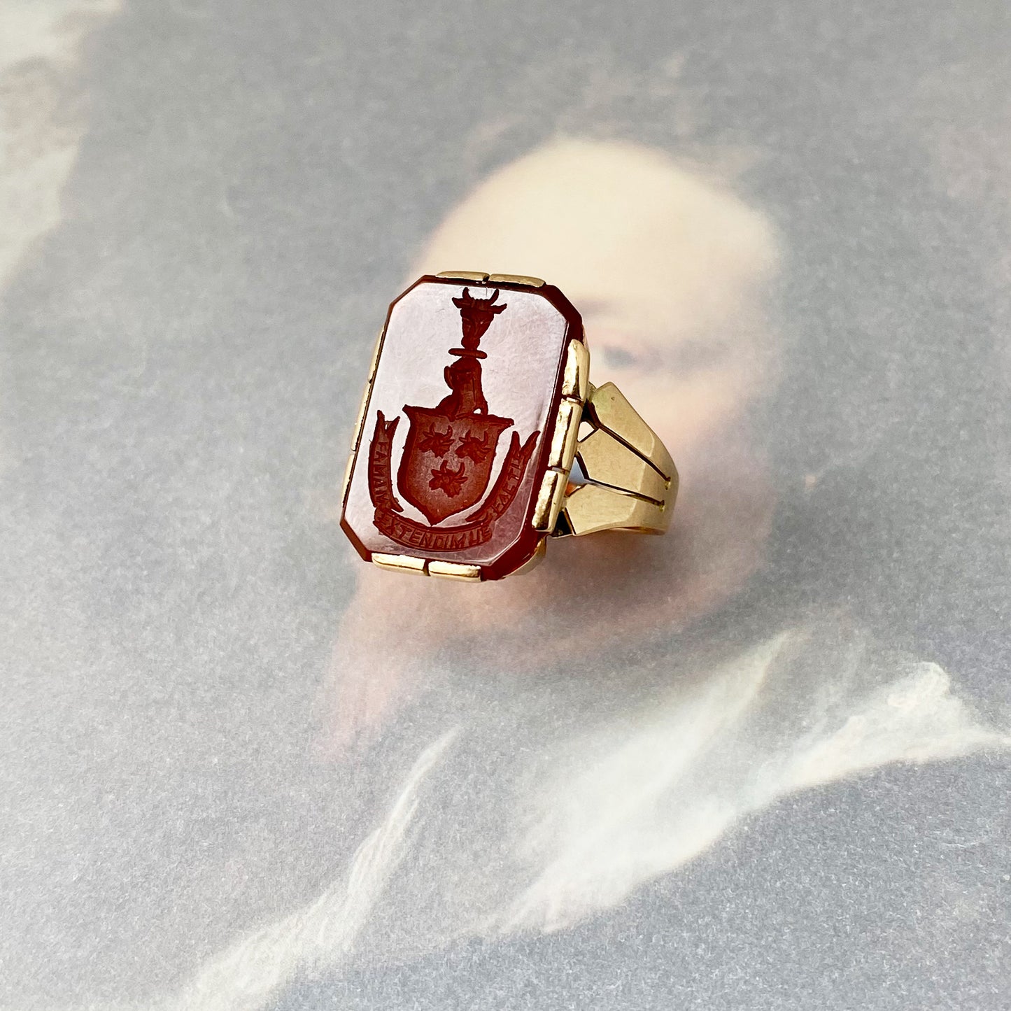 Antique 14k Gold Carnelian Intaglio Signet Motto Ring