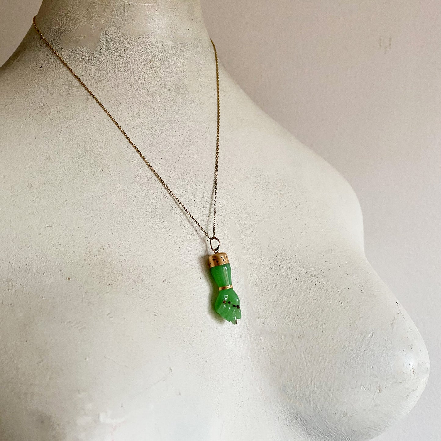 Vintage 18k Gold Green Resin Figa Charm