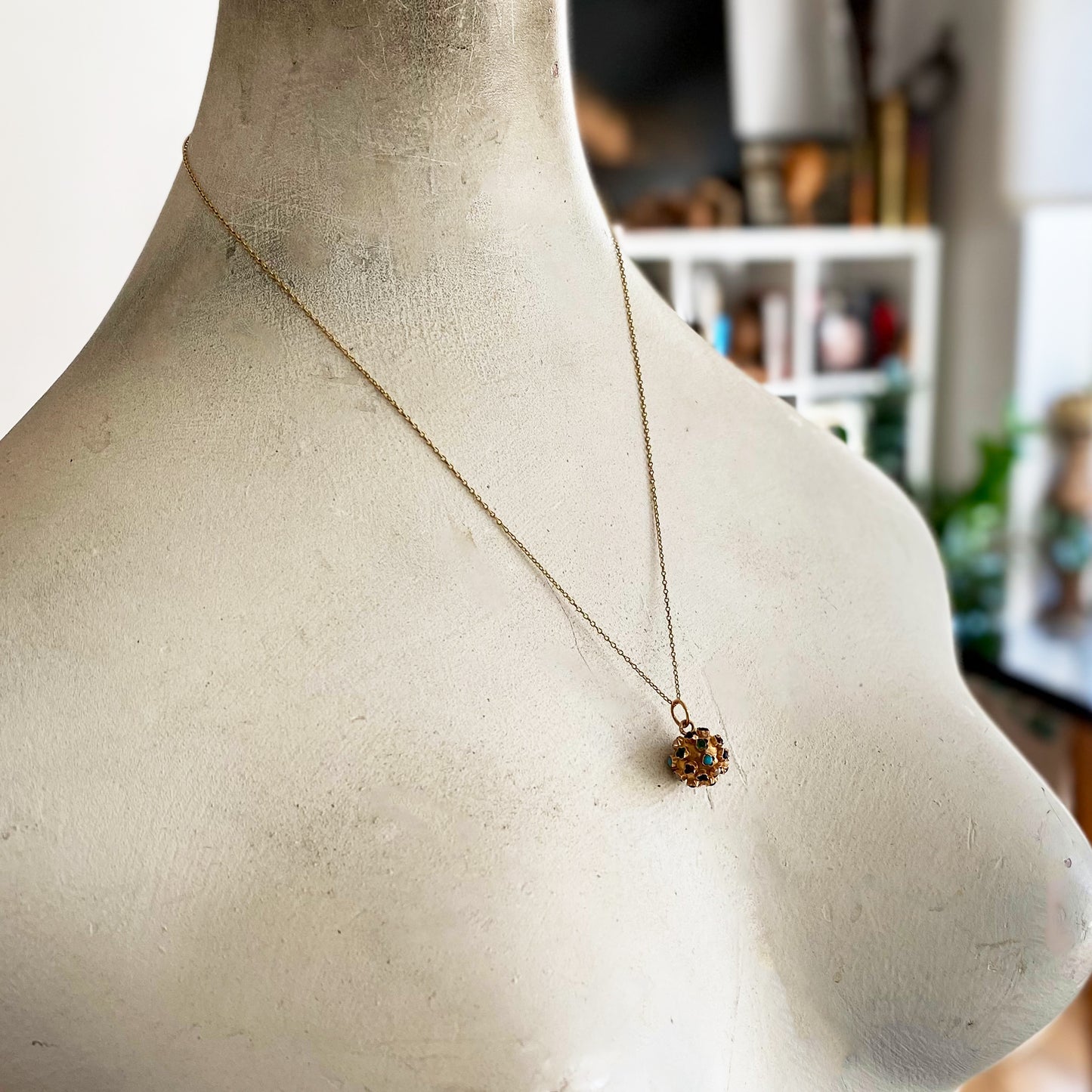 Vintage 18k Gold Sputnik Ball Pendant