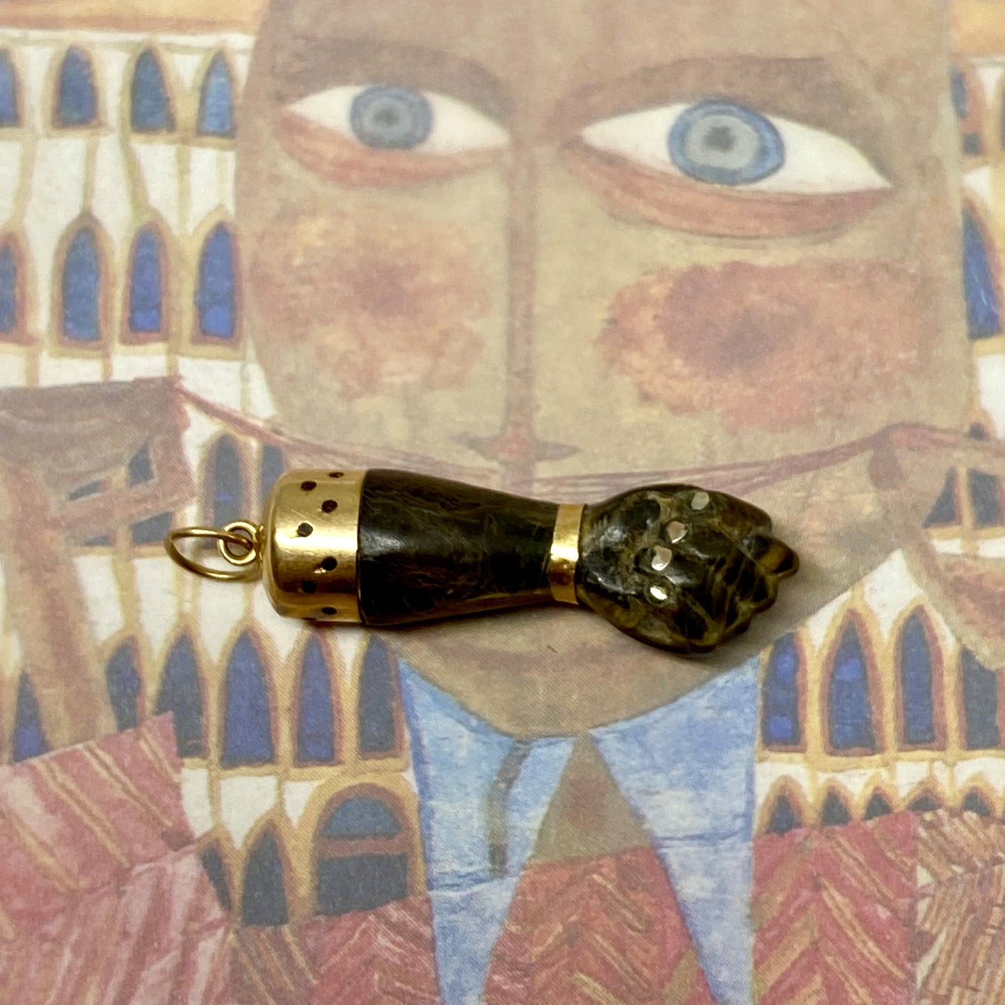 Antique 18k Gold Figa Hand, Victorian Stained Horn Pendant, Lucky Charm, 1800s, Mano Fico, Figa Charm, Hand Charm, Evil Eye, Hand Jewelry