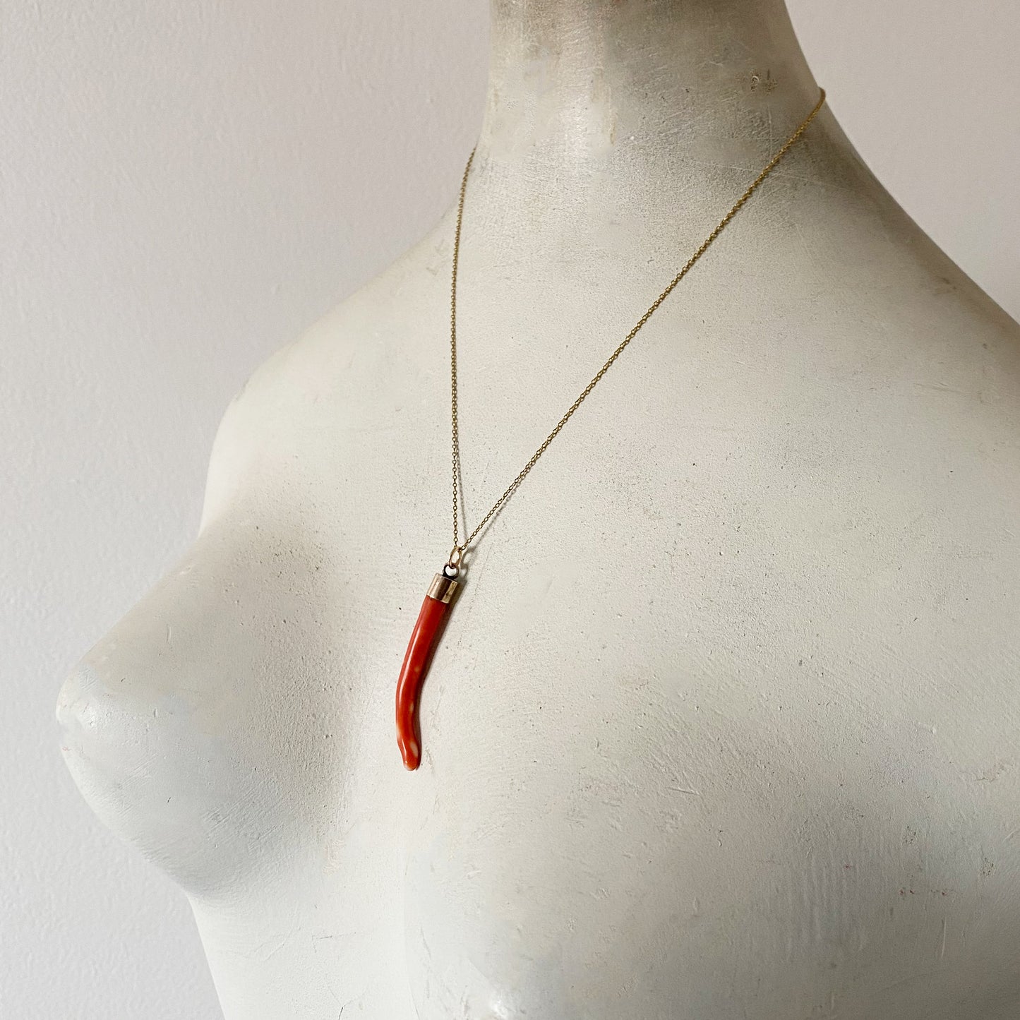 Antique 9k Gold Large Coral Horn Pendant, 9 ct Gold Amulet, Mediterranean Coral, Natural Coral, Jewelry, Cornicello, Evil Eye, Corno Charm