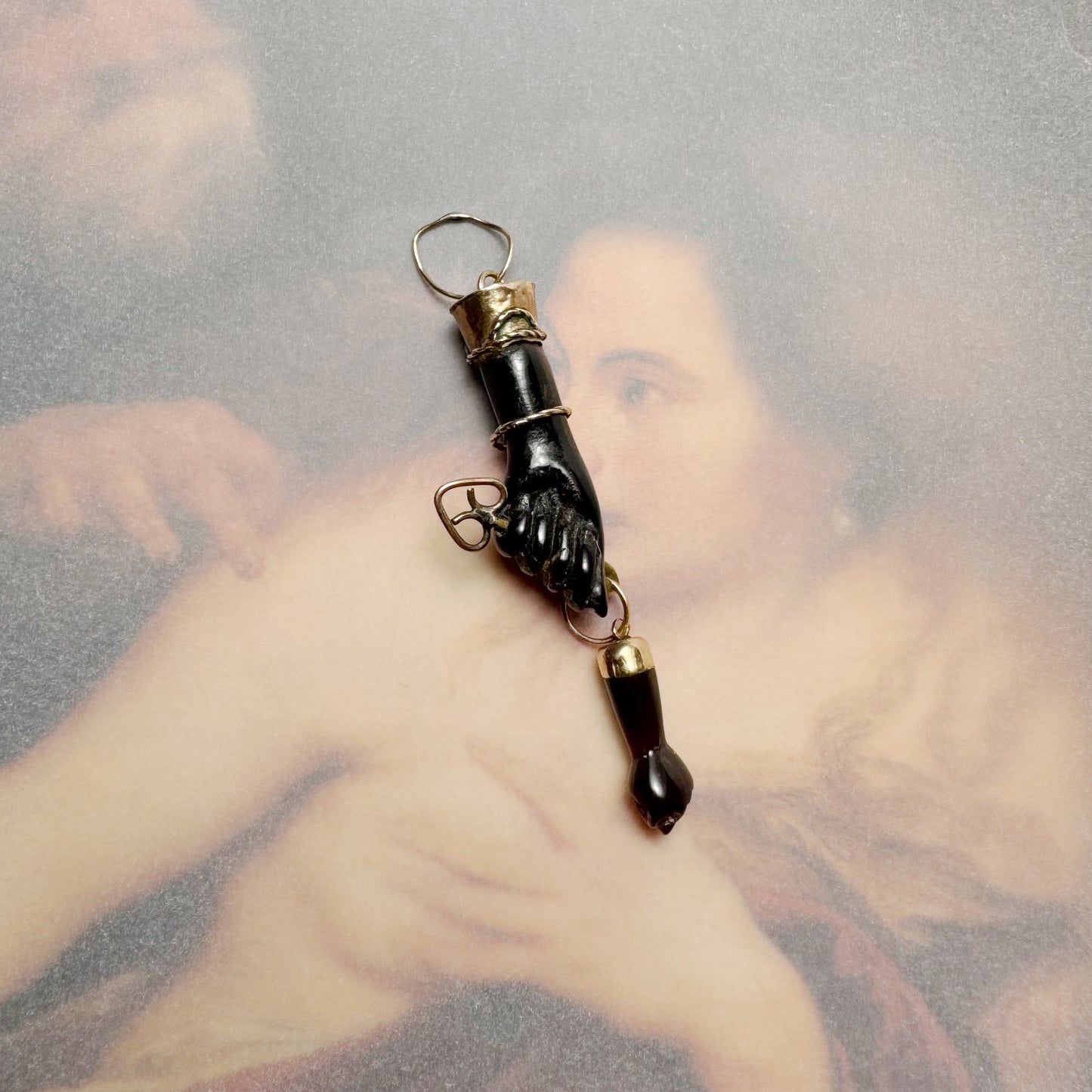 Vintage 9K Gold Black Resin Figa, 1940s Hand Pendant, Amulet, Mano Fico, Fist Pendant, Evil Eye, Figa Charm, Lucky Charm