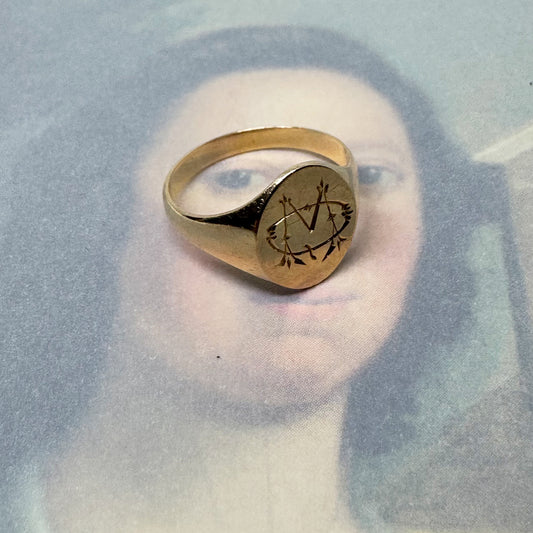 Vintage 14k Gold Signet Ring, Engraved Letter M, Antique Crest Seal Ring,  Gold Round Seal, Initial Ring, Heirloom Rings