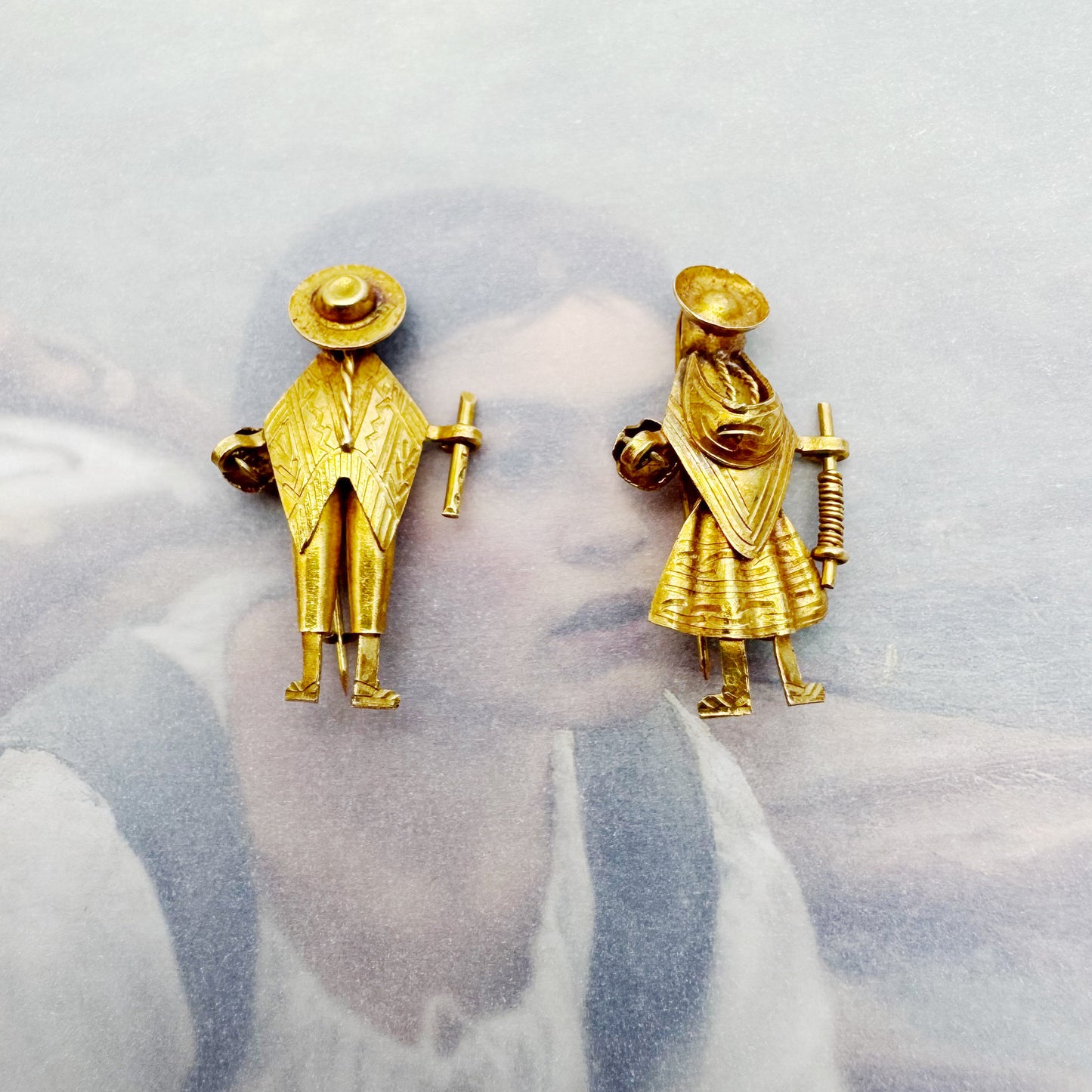 Antique 18k Gold Brooch Pair,  Peruvian Peasant Couple Pins, 18 ct Solid Gold Ethnic Jewellery, Folk Charm c.1900s, South America Treasure