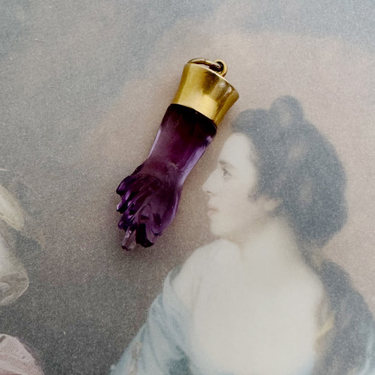 Vintage 18k Gold Purple Figa Charm,  Protective Hand Pendant, 1950s Rock Fist Pendant, Hand Charm 18 ct Gold Mano Fico, Mano Figa, Evil Eye