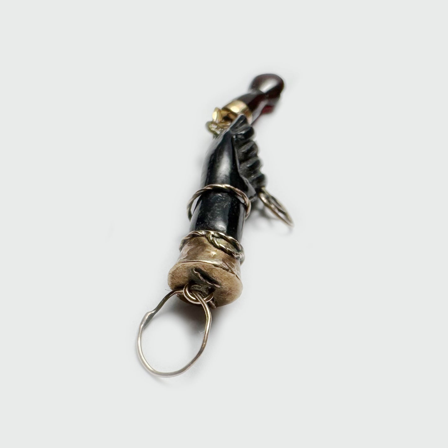 Vintage 9K Gold Black Resin Figa, 1940s Hand Pendant, Amulet, Mano Fico, Fist Pendant, Evil Eye, Figa Charm, Lucky Charm