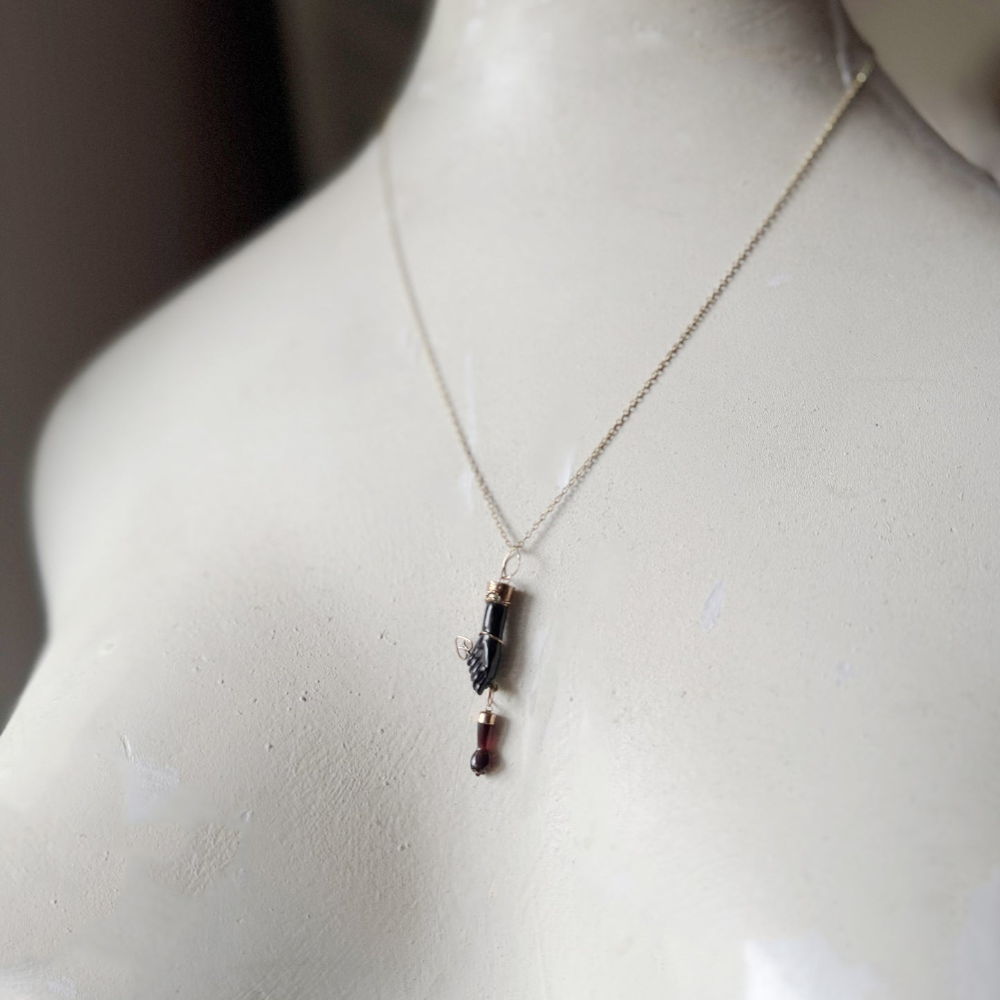 Vintage 9K Gold Black Resin Figa, 1940s Hand Pendant, Amulet, Mano Fico, Fist Pendant, Evil Eye, Figa Charm, Lucky Charm