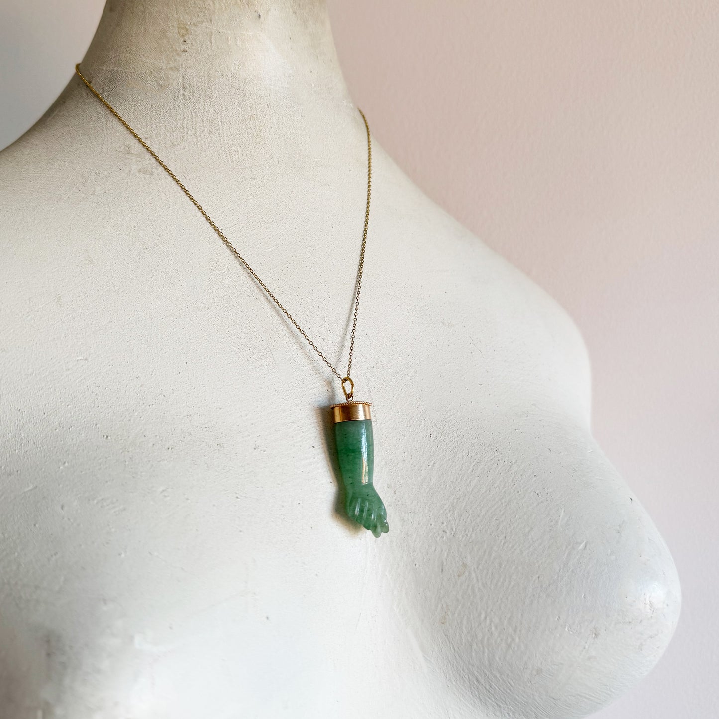Antique 18 ct Rose Gold Green Gemstone Figa Hand Pendant | Vintage Jade Mano Fico Charm | 1920s 18k Gold Amulet