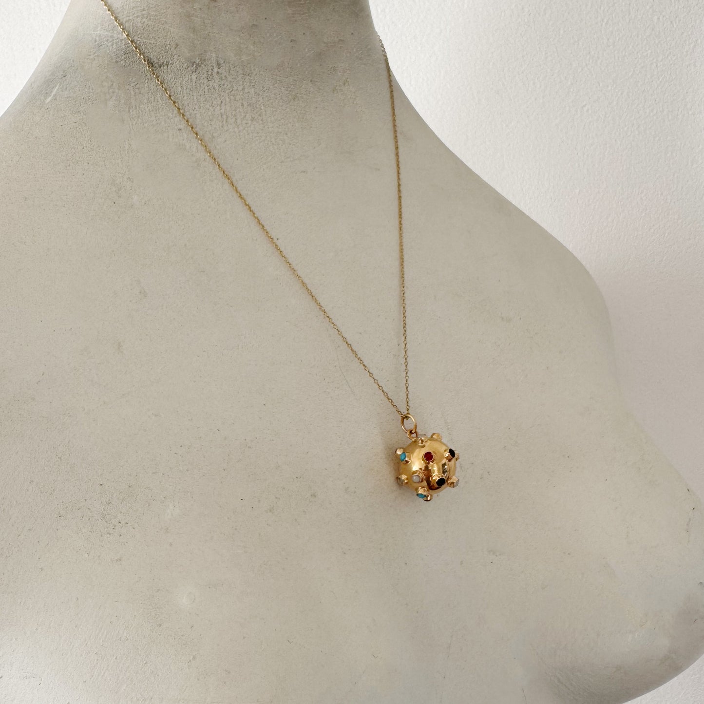 Vintage 19.2k Gold Sputnik Orb Pendant, 1950s Estate Semi-Precious Gemstone Sphere Charm