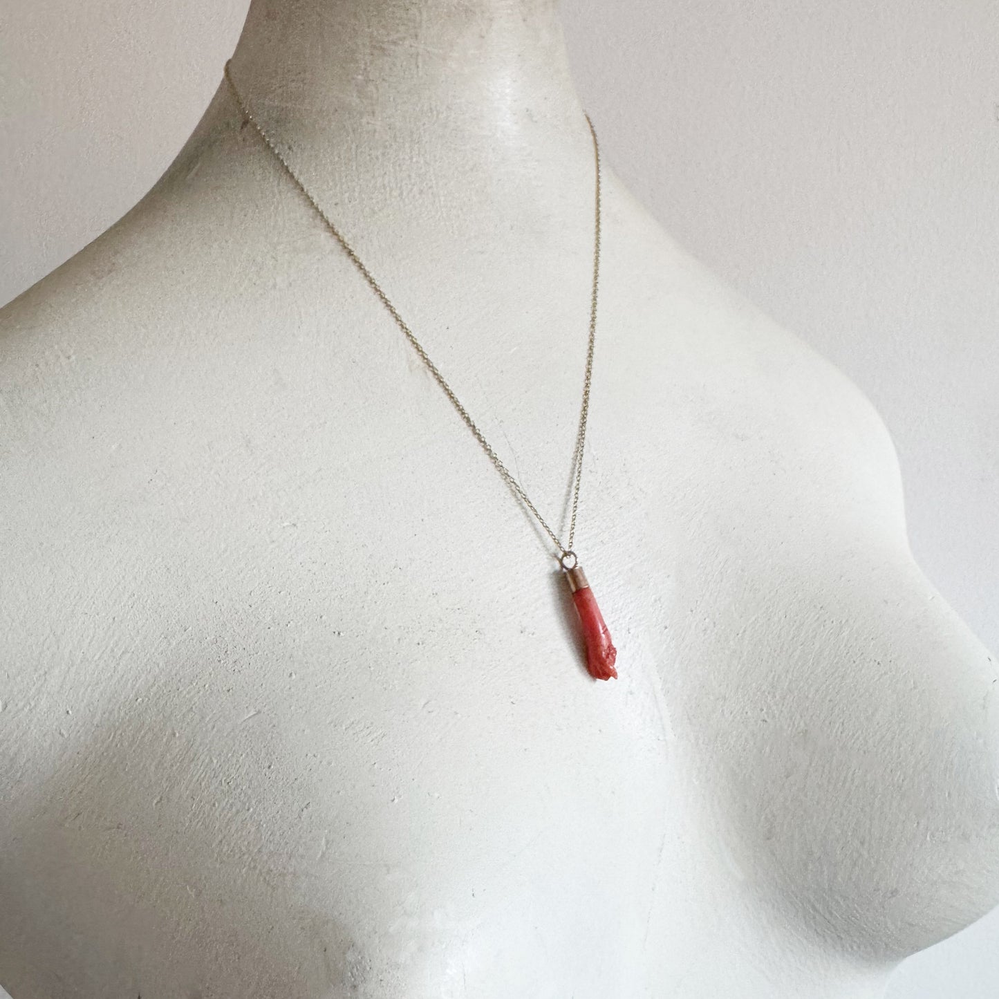 Antique 10k Gold Coral Figa, 10ct Gold, Mano Fico, Victorian Natural Mediterranean Coral, Fist Charm, Mano Figa, Figa Charm, Hand Pendant