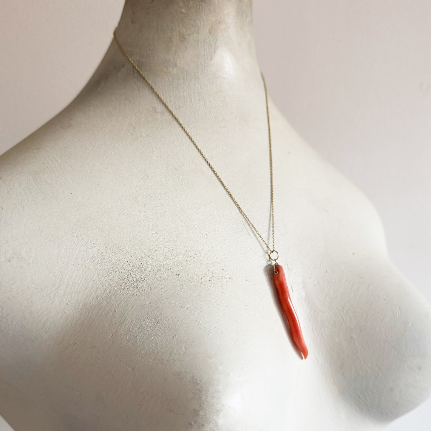 Antique 18k Gold Large Coral Horn Pendant, 18 ct Gold Amulet, Mediterranean Coral, Natural Coral, Jewelry, Cornicello, Evil Eye, Corno Charm