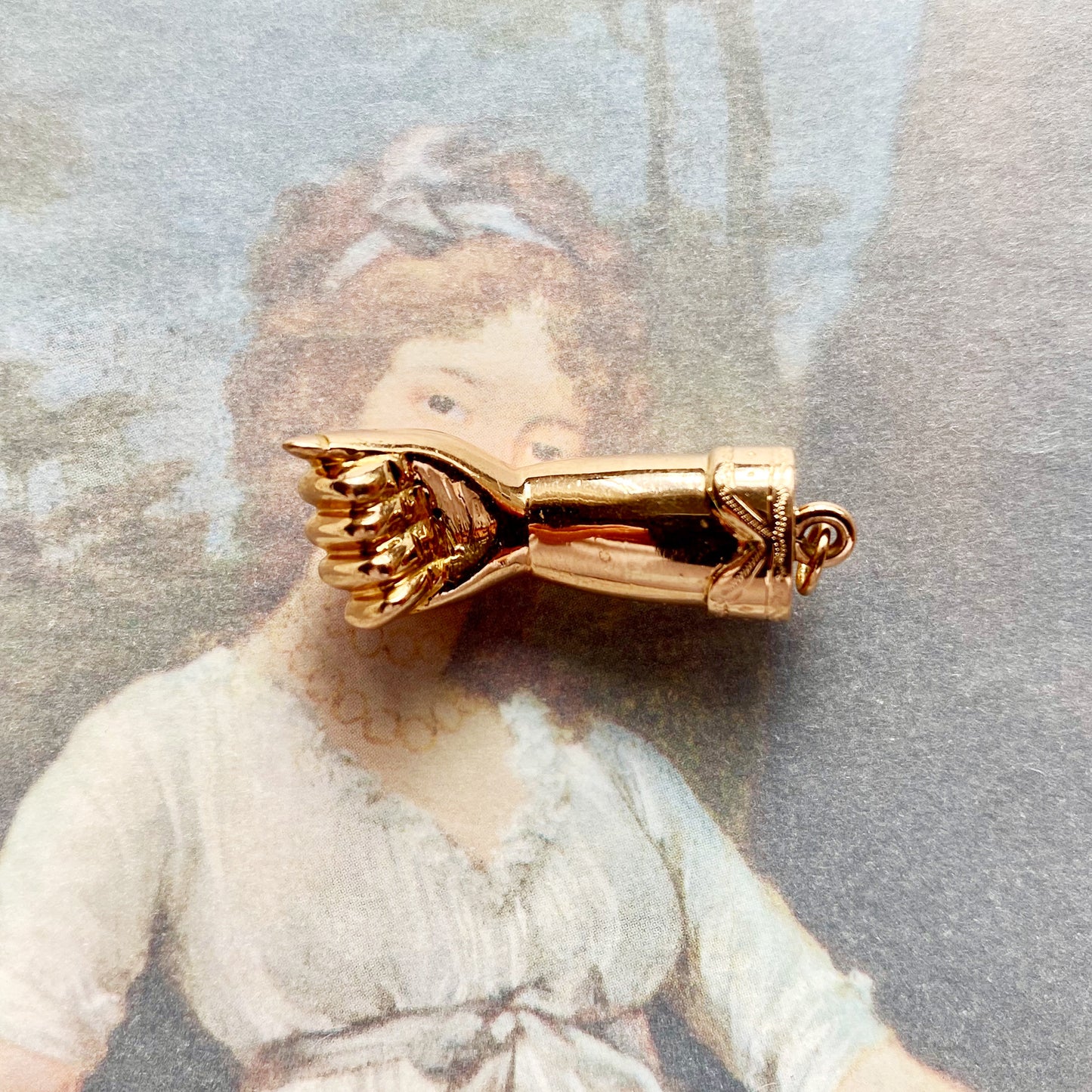 Vintage Solid 18k Gold Figa Charm