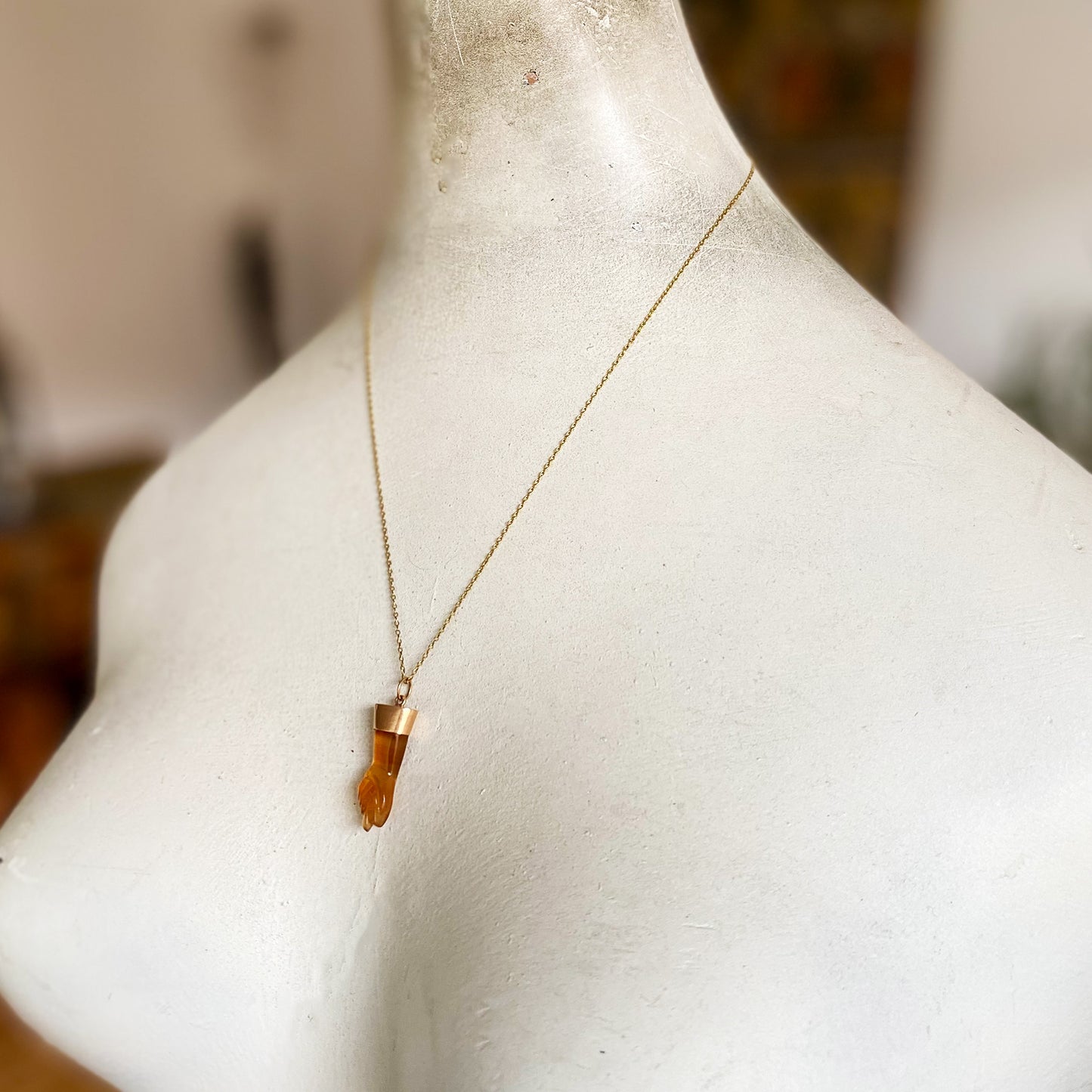 Vintage 14k Gold Carnelian - Agate Figa Charm