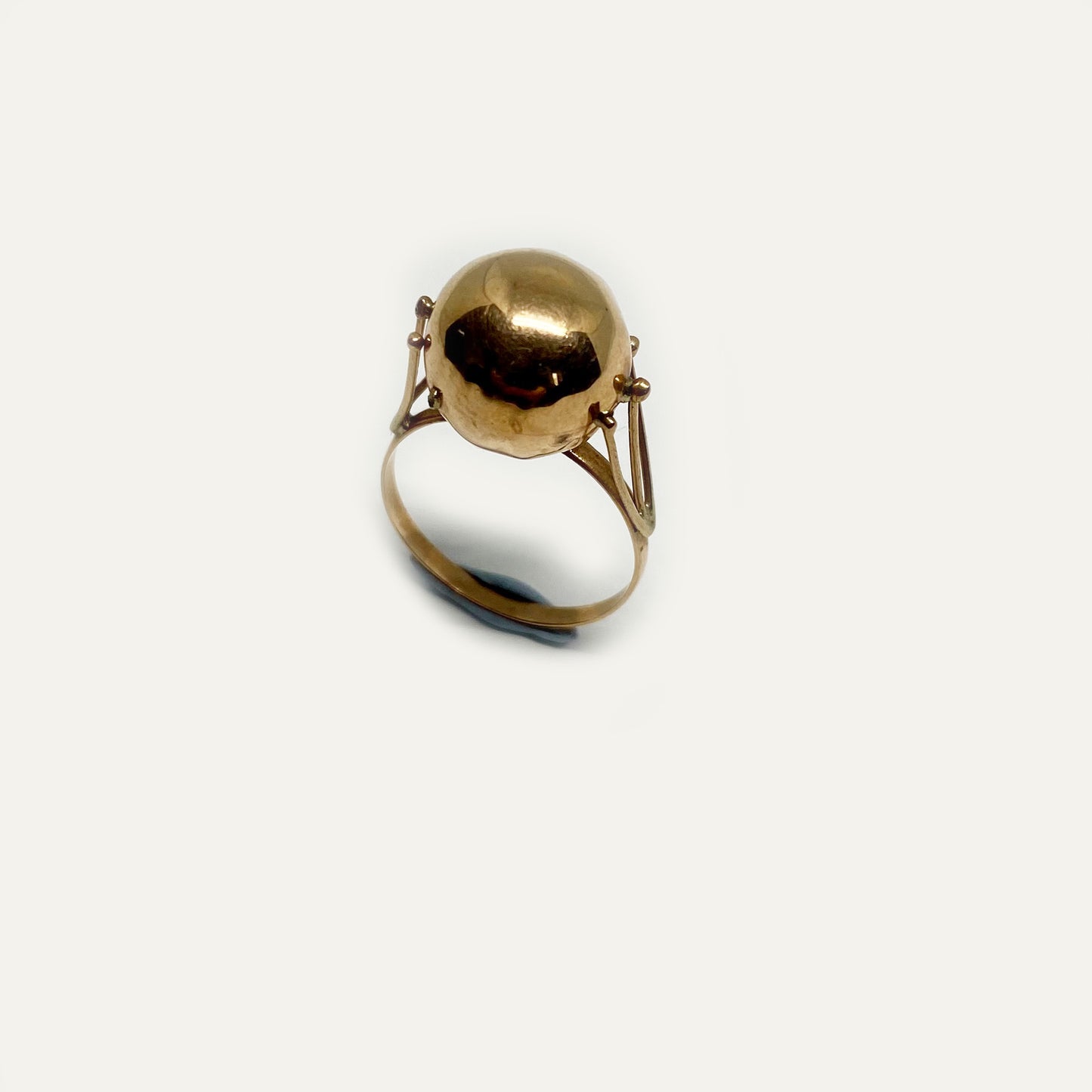 Vintage 9k Gold Ball Solitaire Ring