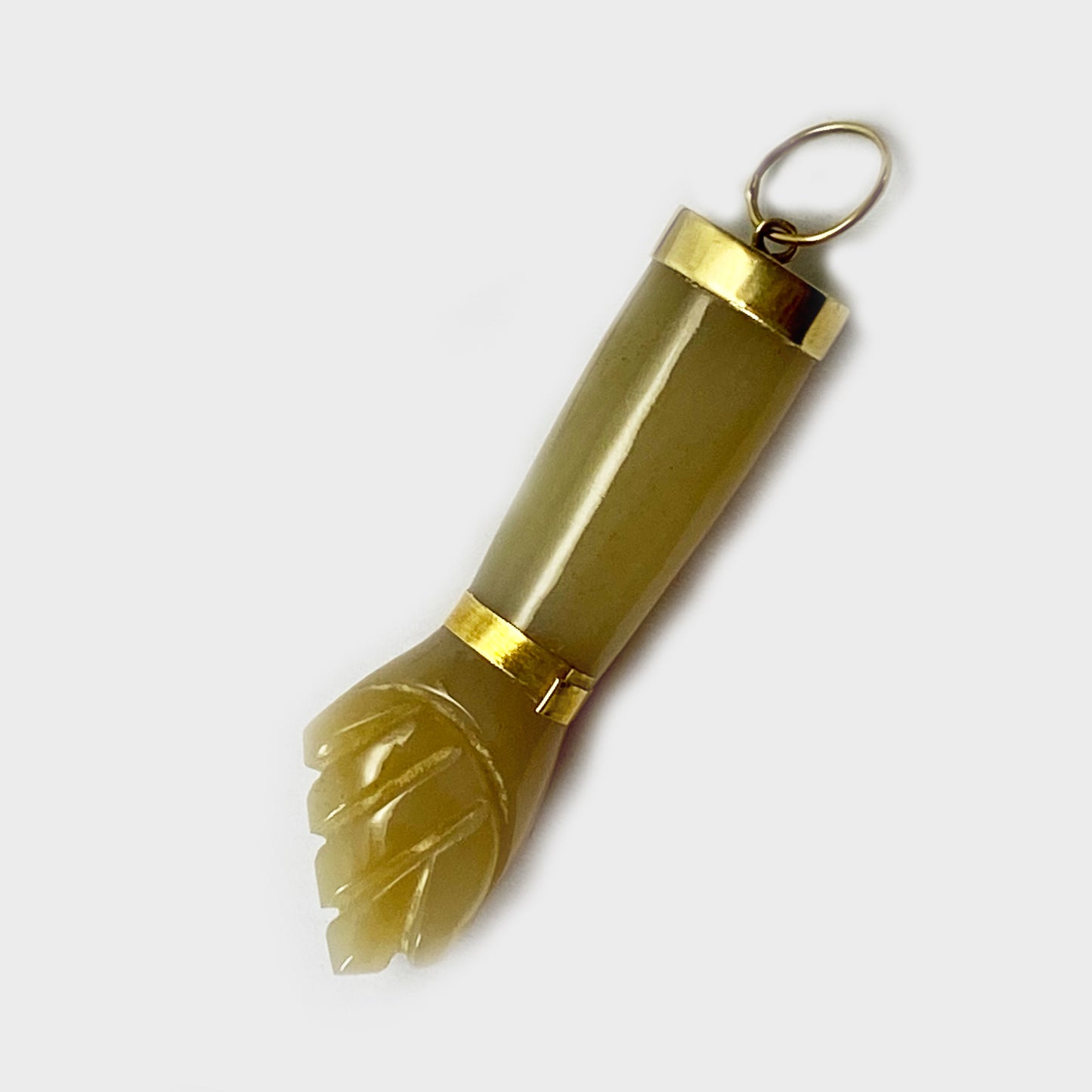 Antique 18K Gold Natural Agate Figa Charm