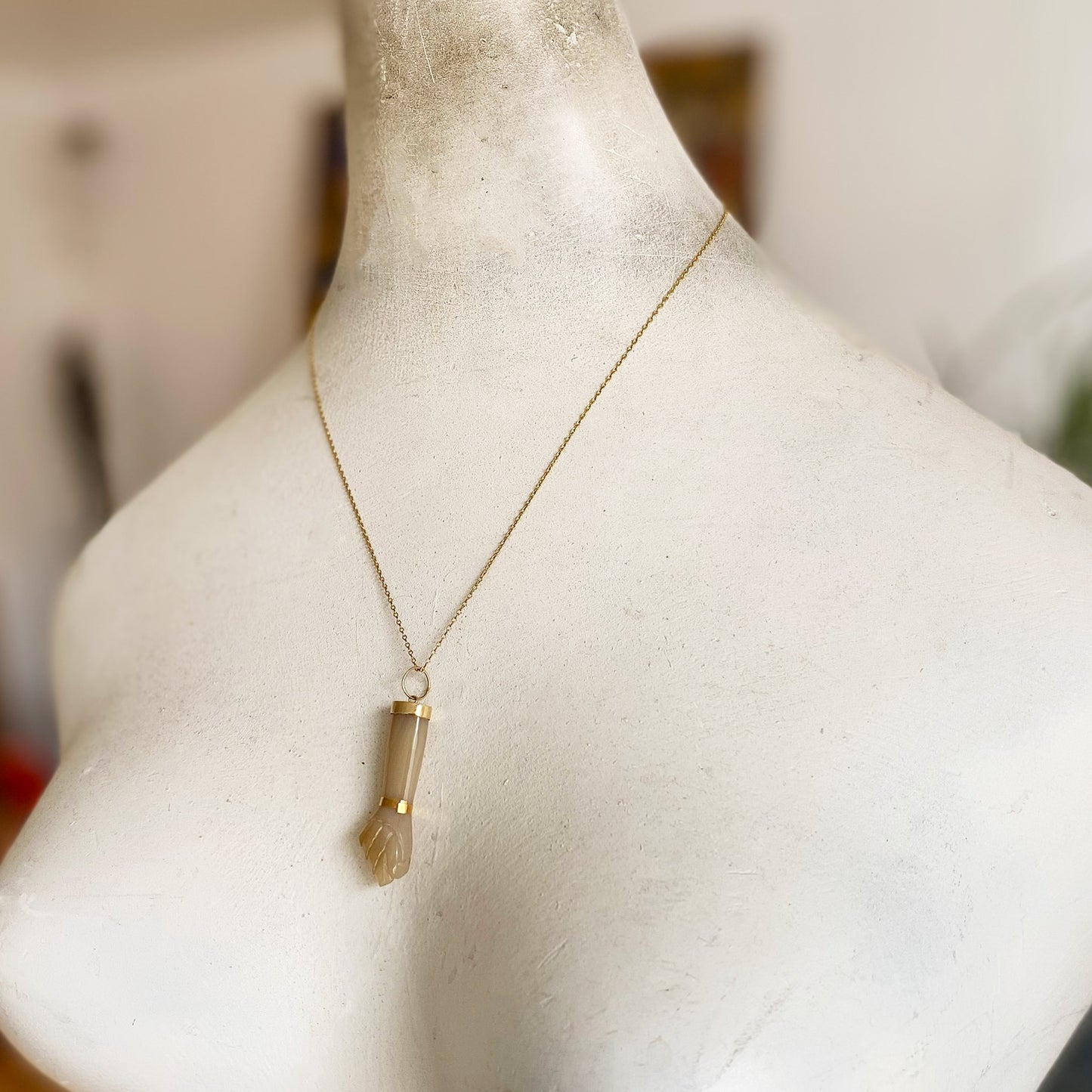 Antique 18K Gold Natural Agate Figa Charm