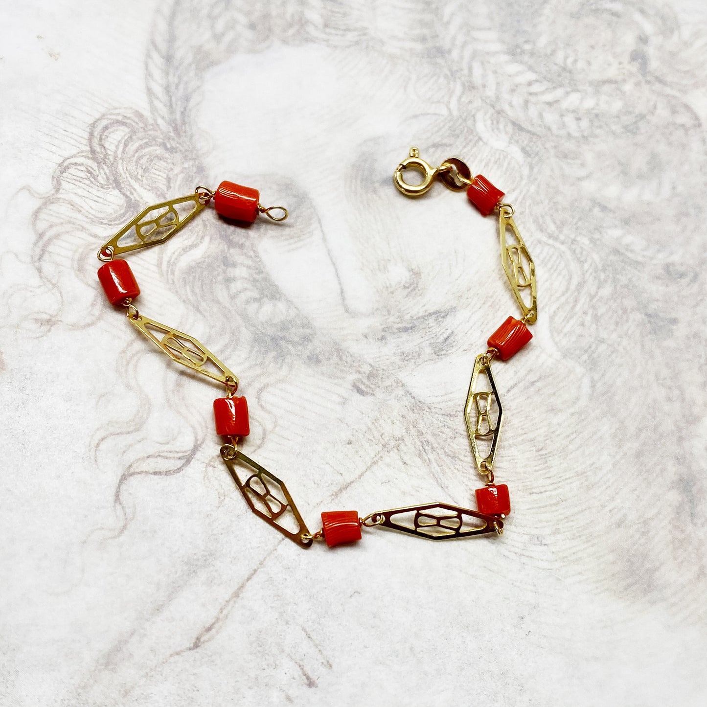 Vintage 18k Gold Natural Coral Beaded Bracelet