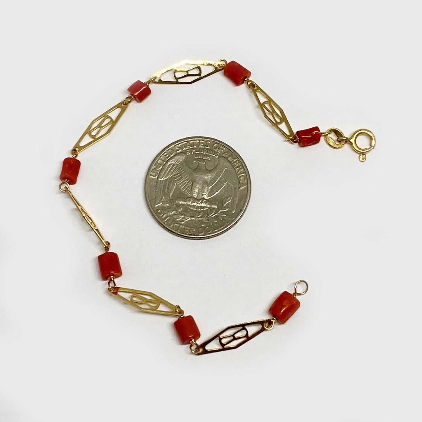 Vintage 18k Gold Natural Coral Beaded Bracelet