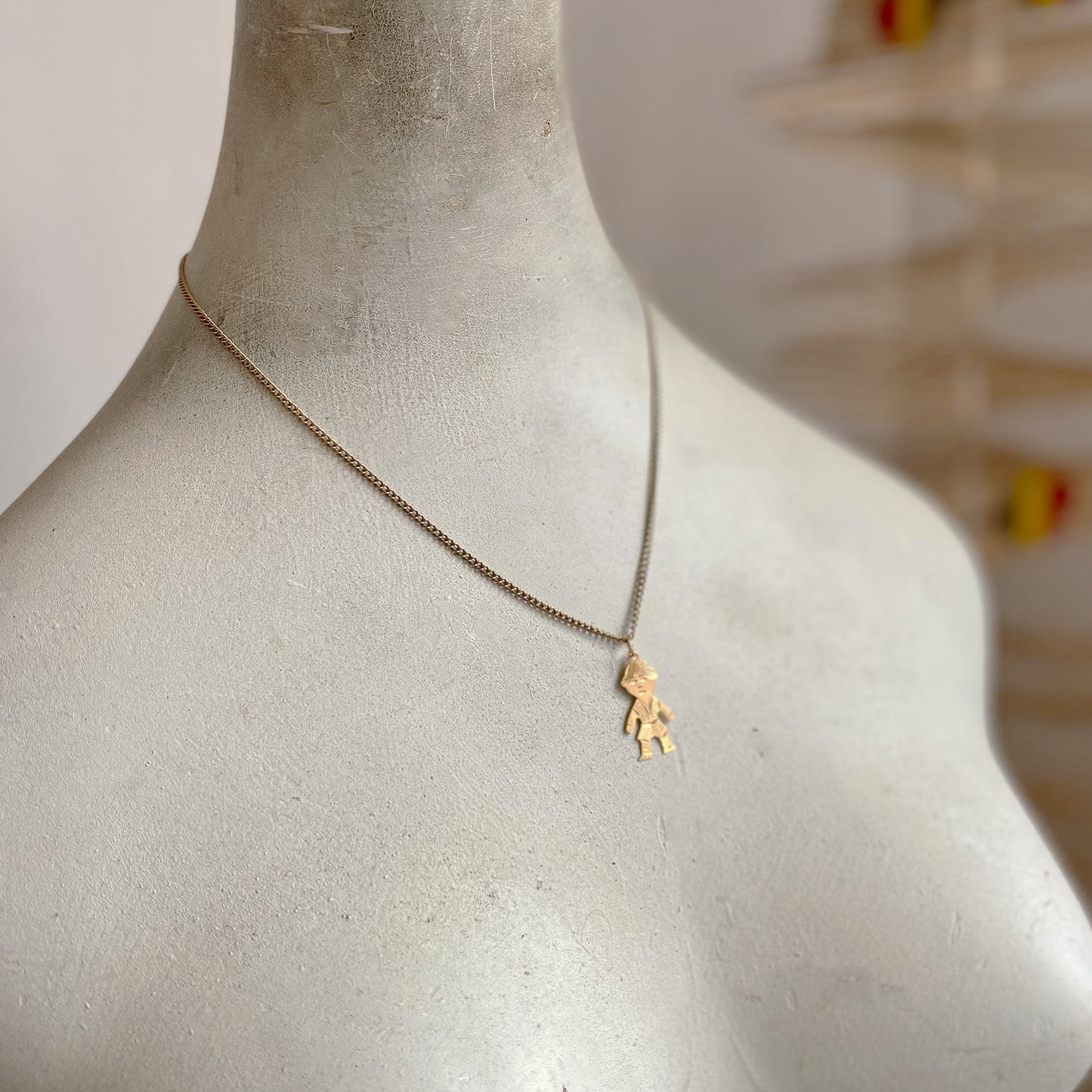 Vintage 18K Gold Silhouette Child Boy Pendant (1124A)