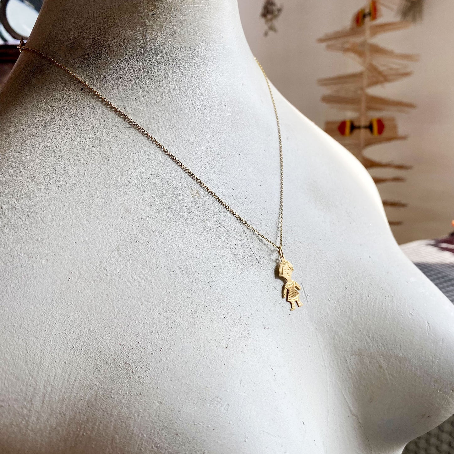 Vintage 18K Gold Silhouette Child Pendant