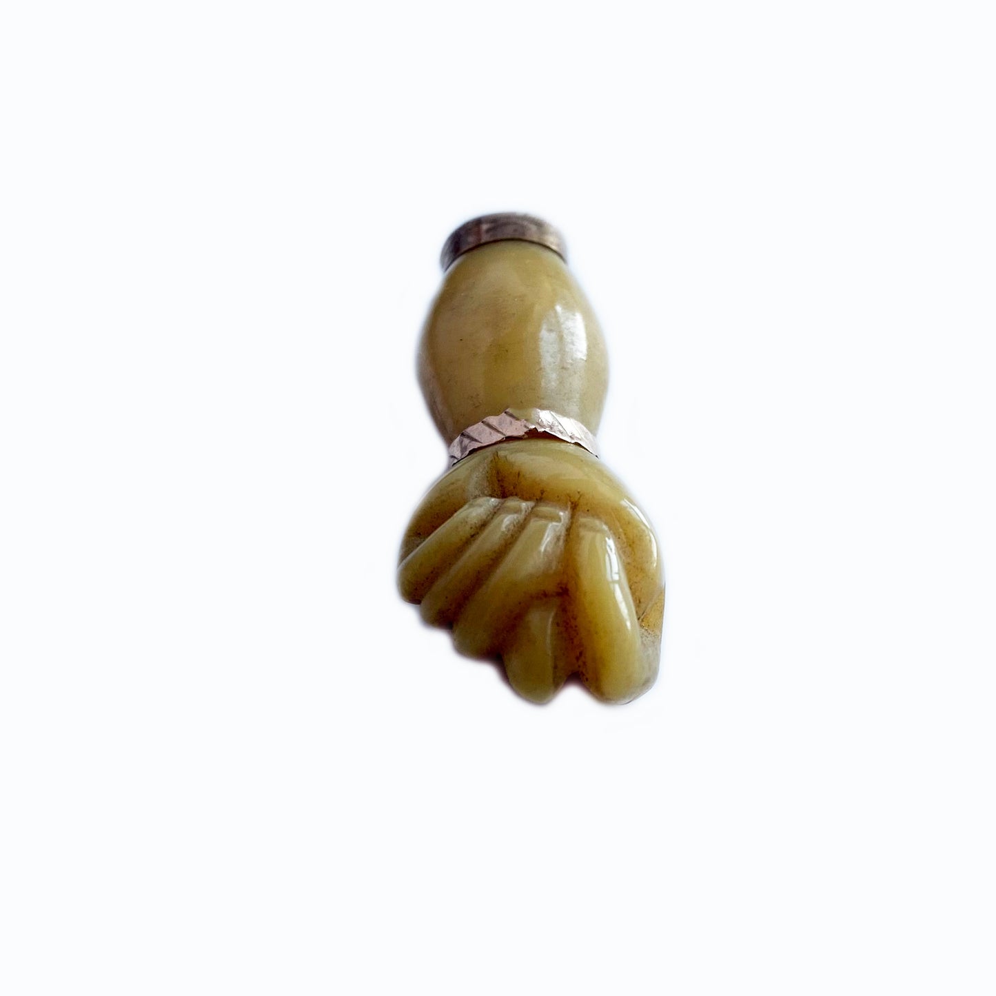 Vintage 18k Gold Resin Beige Yellowish 1960s Figa Charm (1137)