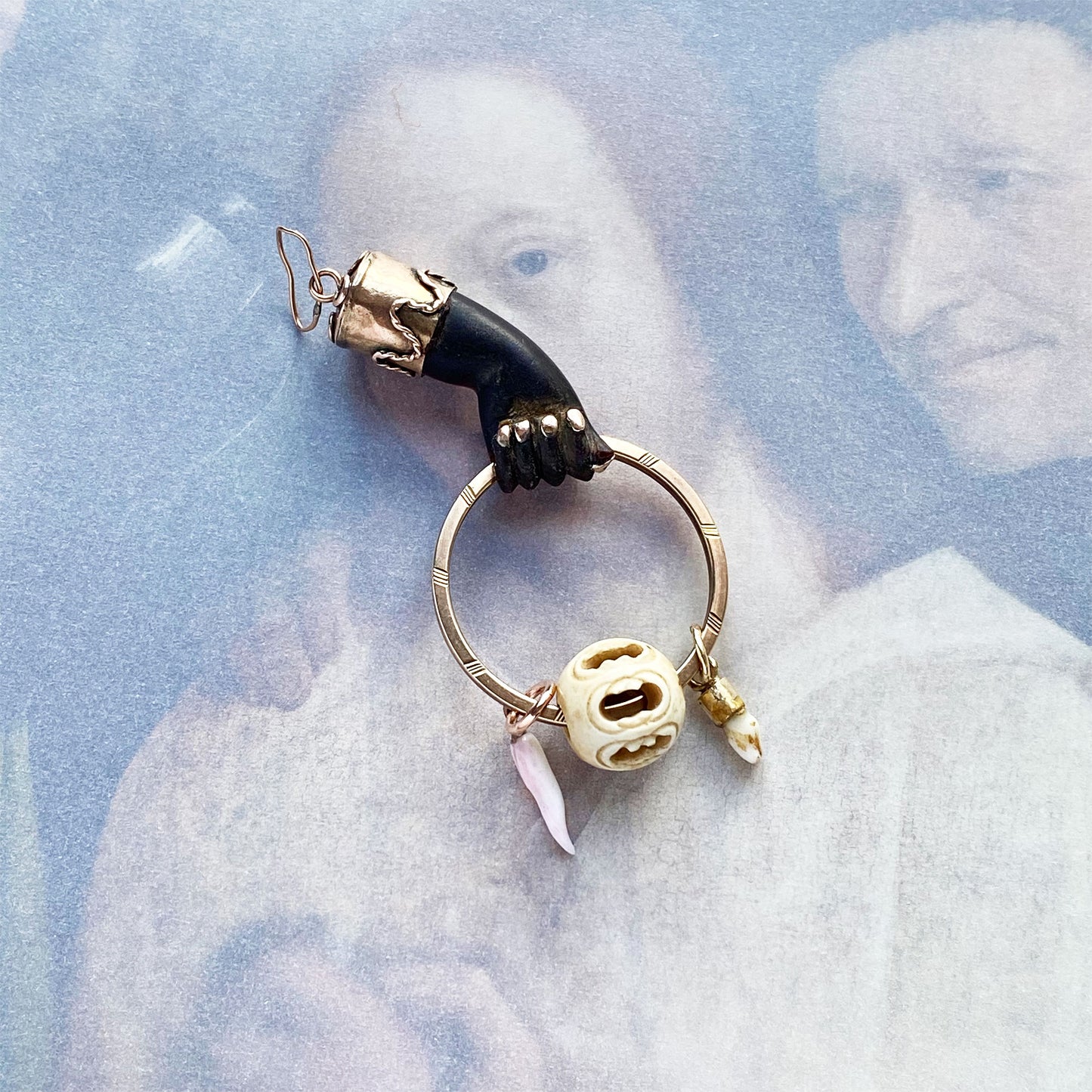 Antique 9K Gold Victorian Stained Horne Figa Charm (1122)