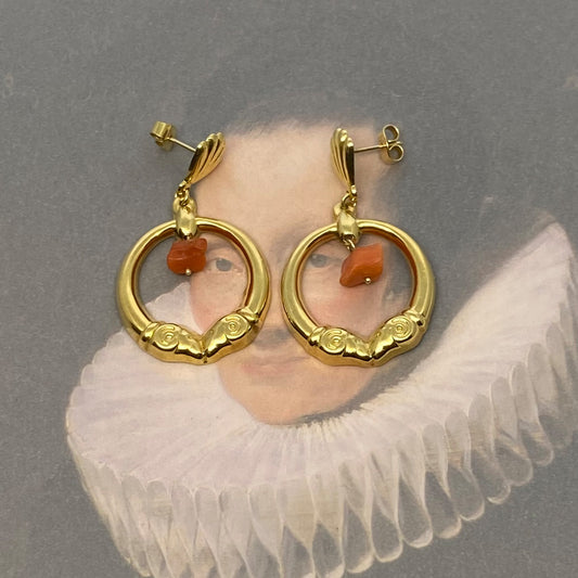 Vintage 18k Yellow Gold Ram Hoop Earrings, Double Ram heads Hoop Earrings, 18 ct Gold Coral, Aries Earrings, Zodiac Earrings,  Retro Jewelry