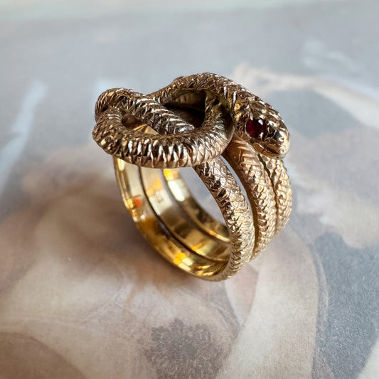 Vintage 9K Gold Snake Ring with Rubellite Eyes, 1969, Hallmarked, Viper Ring, Snake Jewelry, Cobra Jewellery, Statement Ring