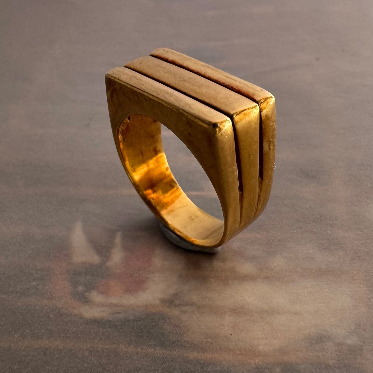 Vintage 18K Gold Geometric Modernist Ring, Unisex Stepped Statement Design, 18 ct Gold Tank Ring, Size 6