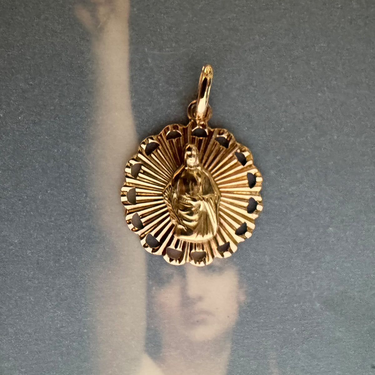 Antique 18k Gold Virgin Mary Medal, Immaculate Heart Catholic Pendant, 1920s Portuguese Religious Jewelry