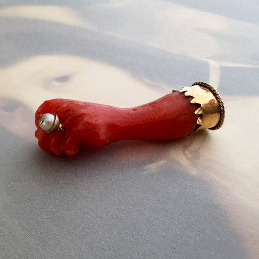 Antique Victorian 18k Gold Coral Figa Hand Pendant, 18 ct Gold & Coral Mano Fico Amulet, Lucky Talisman, Evil Eye Protection, Figa Charm
