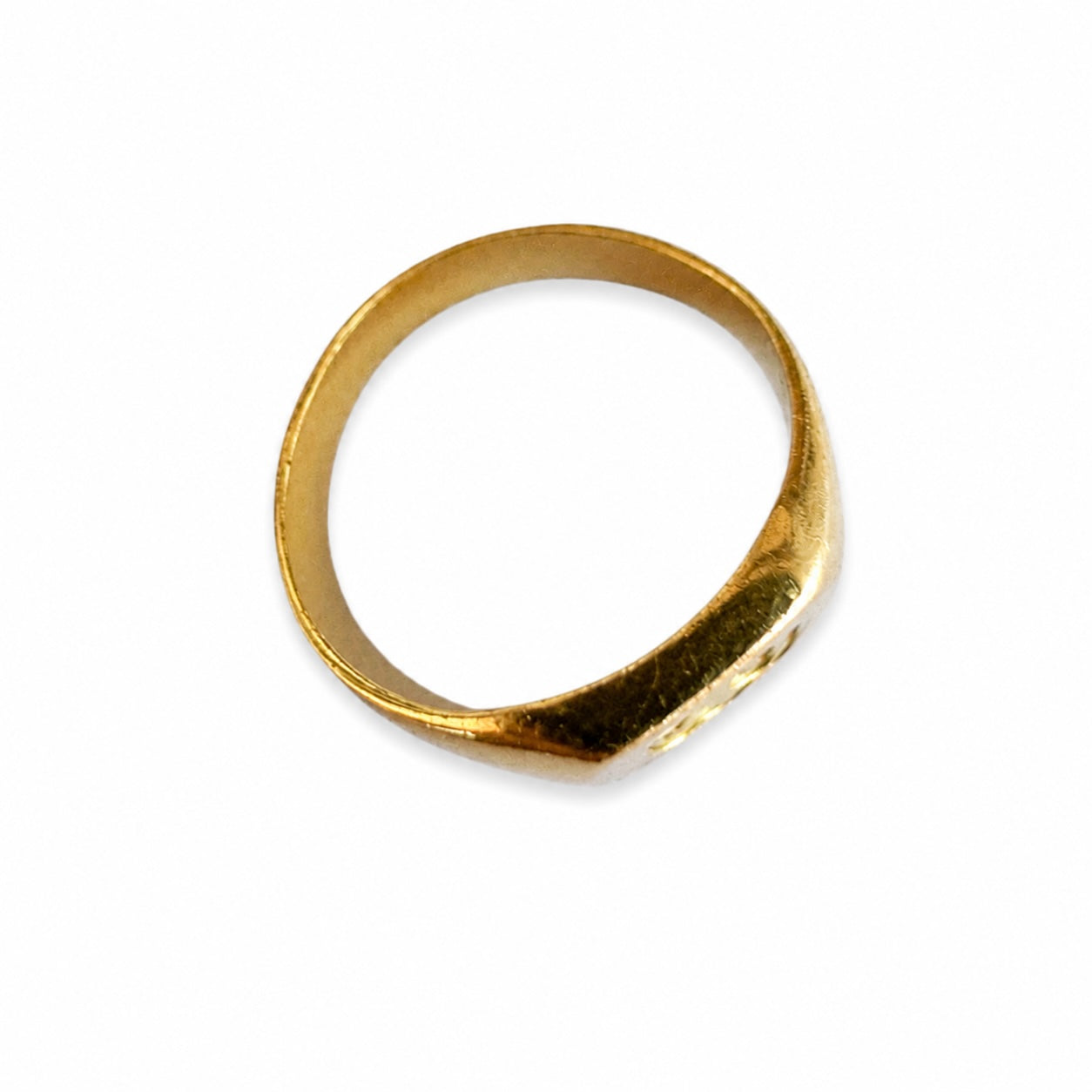 Vintage 18k Gold Signet Ring, Engraved Coat of Arms Crest, Dog Hound Wolf Heraldic Ring, Solid Gold Armorial Ring