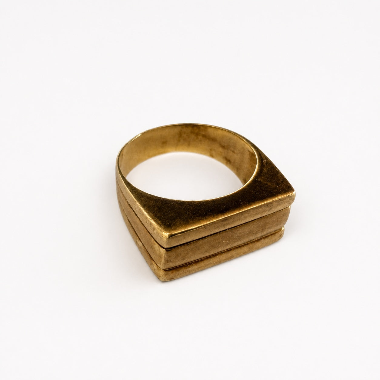 Vintage 18K Gold Geometric Modernist Ring, Unisex Stepped Statement Design, 18 ct Gold Tank Ring, Size 6