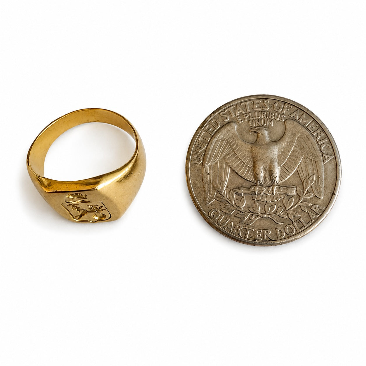 Vintage 18k Gold Signet Ring, Engraved Coat of Arms Crest, Dog Hound Wolf Heraldic Ring, Solid Gold Armorial Ring