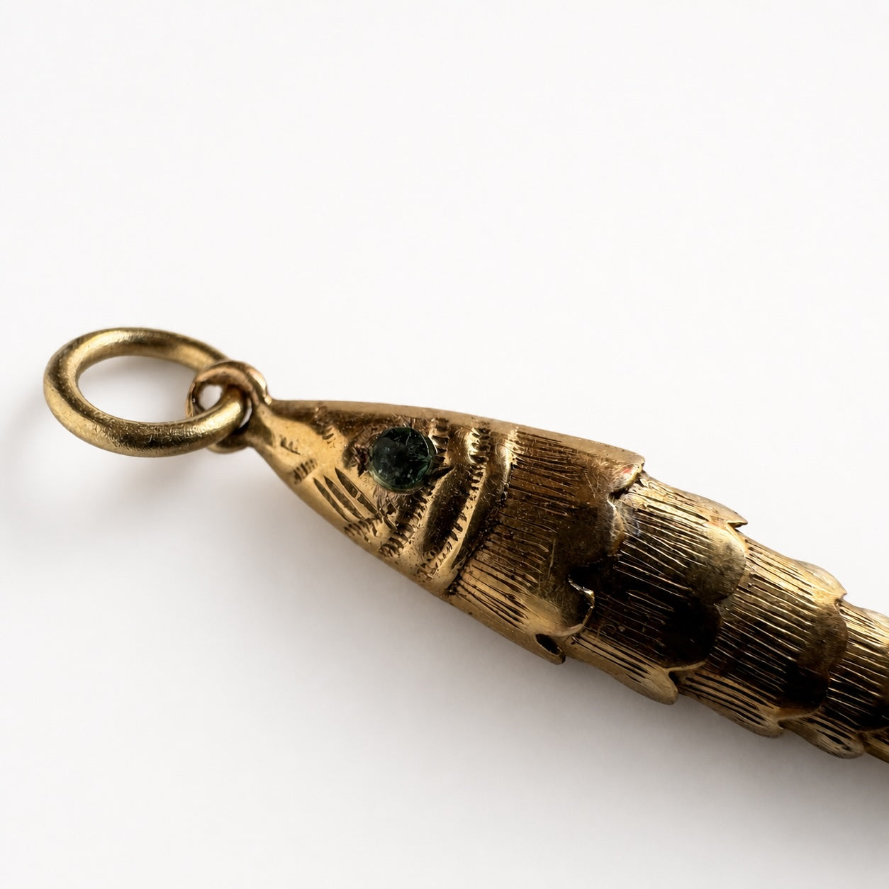 Vintage 18 ct Gold Articulated Fish Pendant with Emerald Eyes, Mid Century Nautical Jewelry, 18k Gold Fish Jewelry