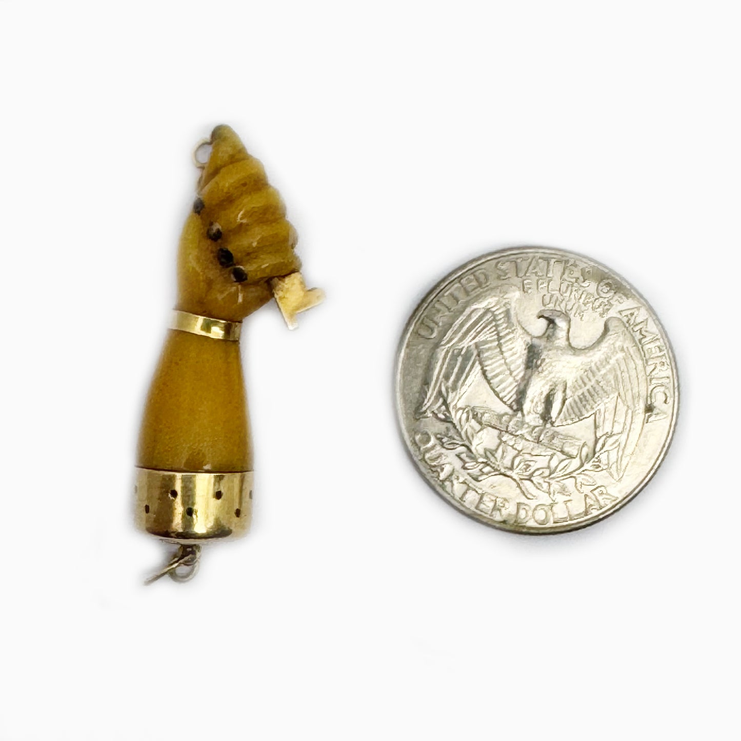 Vintage 18k Gold Hand Amulet Lucky Charm, 1960s Figa Mano Fico Pendant 18 ct Gold, Hand Amulet Lucky Charm, Bakelite Fist