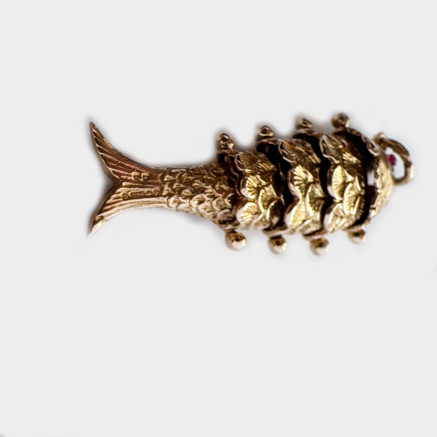 Vintage 9K Gold Fish, Articulated 9 ct Gold Fish Pendant, Animal Charm Pendant, Marine Jewellery Charm, Gold Jewelry Charm, 6.2 grams