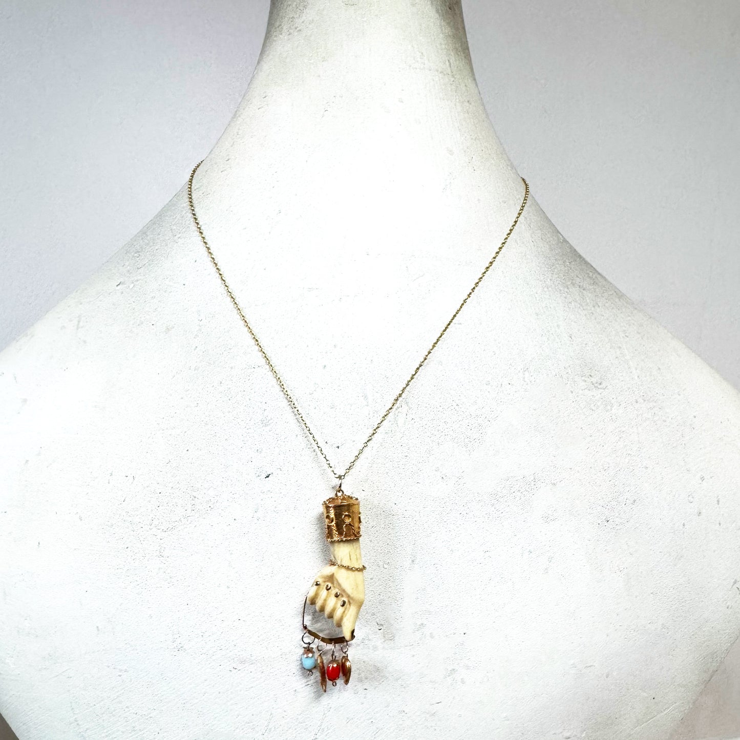 Antique 18k Gold Mano Figa Pendant: Victorian Bone Charm with Heart & Fish