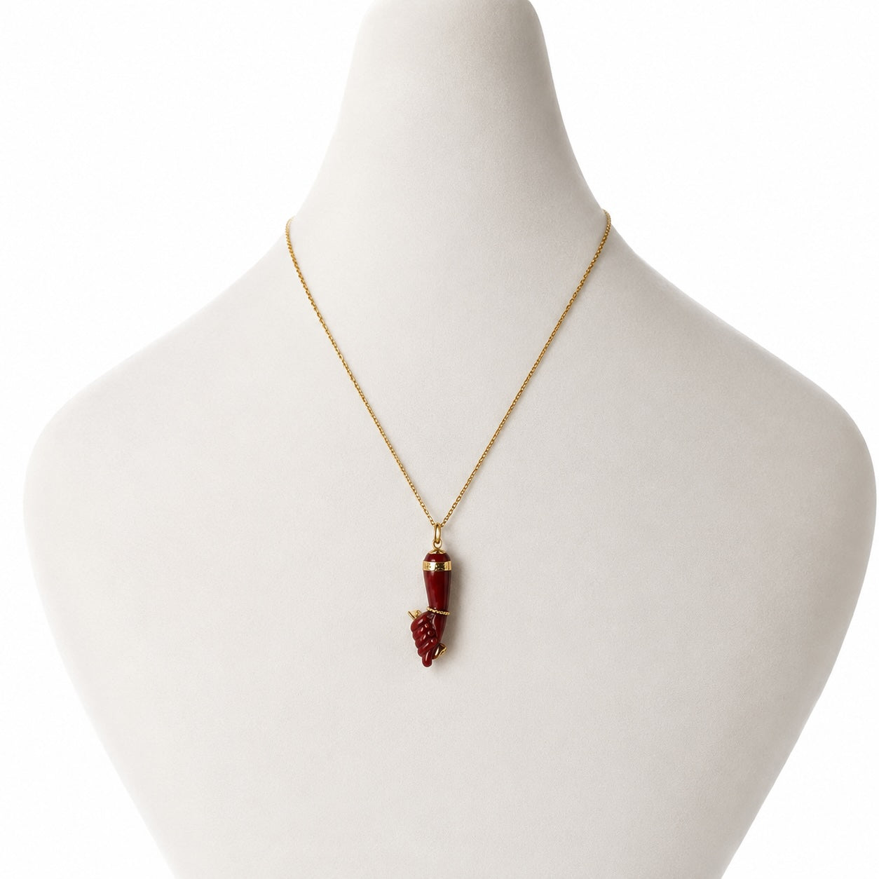 Vintage 16k Gold Resin Figa, 16 ct Gold Burgundy 1950's Bakelite, Amulet, Figa Charm, Pendant, Mano Fico, Evil Eye, Freedom, Lucky Charm