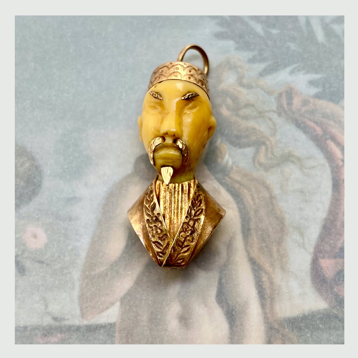 Vintage 18k Gold Bone Chinaman Pendant