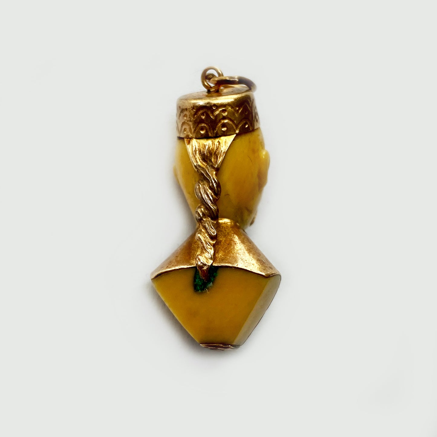 Vintage 18k Gold Bone Chinaman Pendant
