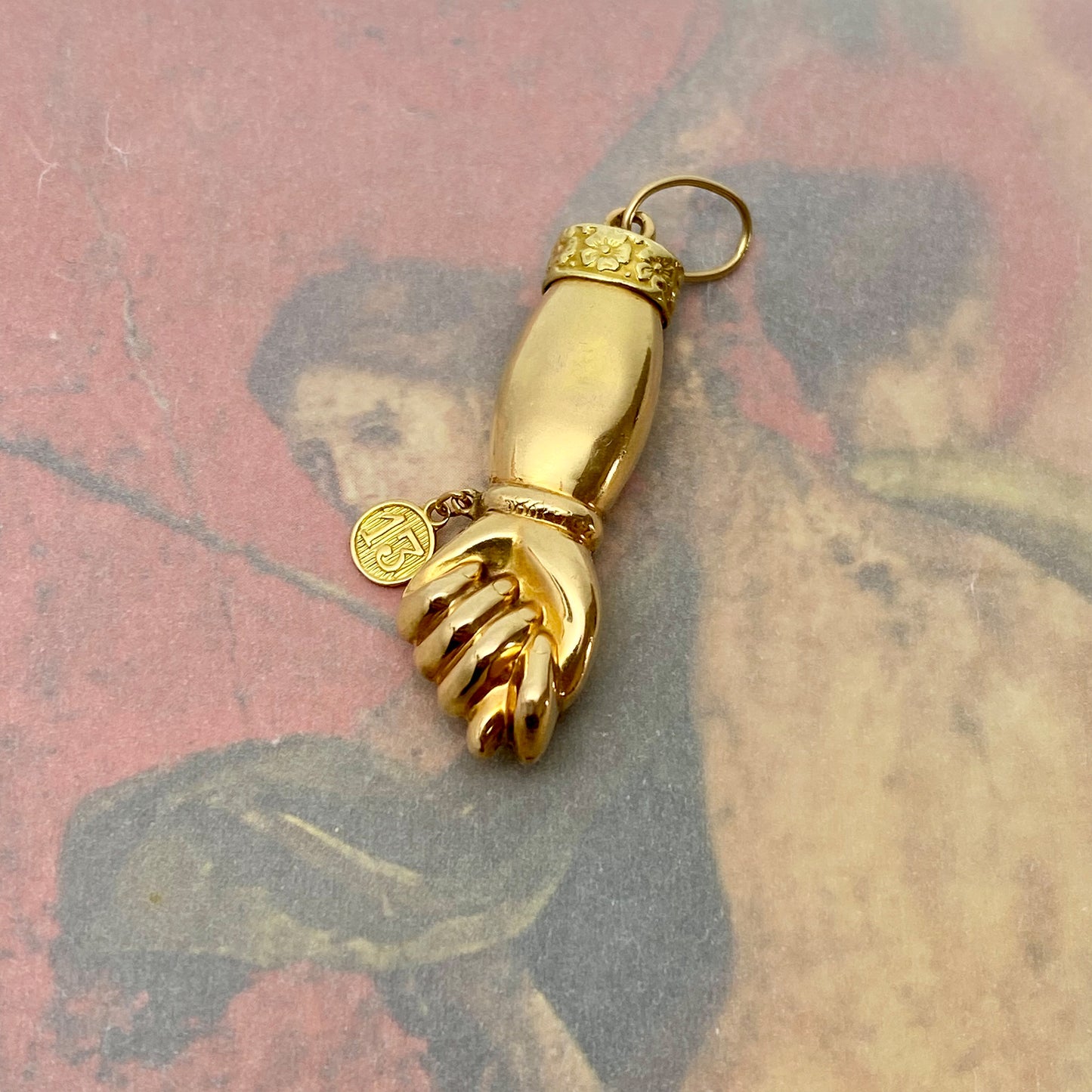 Vintage Puffy 18k Gold Figa Charm - Number 13