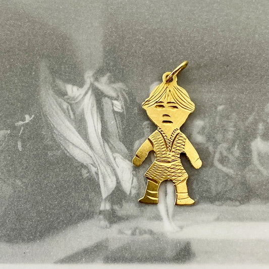 Vintage 18K Gold Silhouette Child Boy Pendant (1124A)